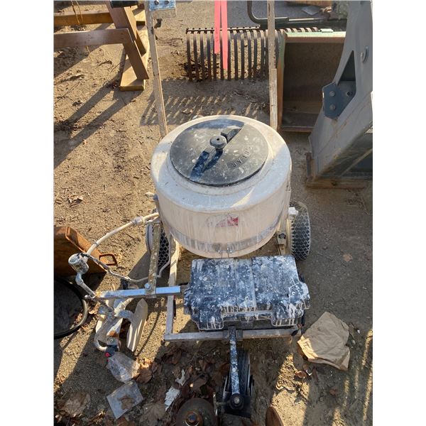 Walk behind field lining sprayer battery powered