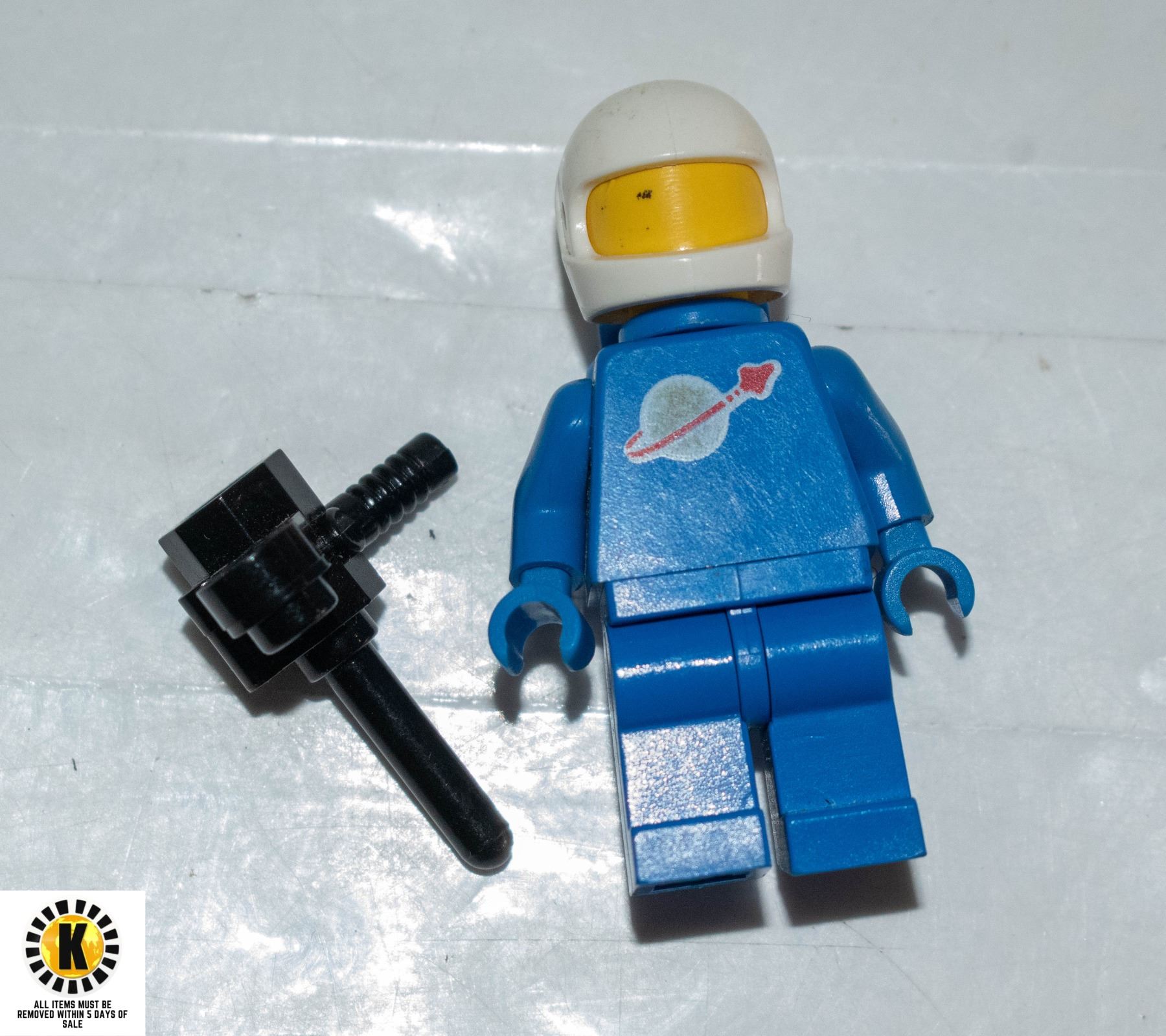 Lego Spaceman Mini BLUE CLASSIC LEGO SPACEMAN MINI FIG