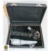 Image 1 : CASE WITH GLASS BONG