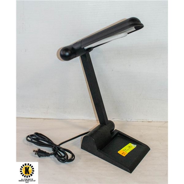 PORTABLE ADJUSTABLE LUMINAIR LIGHT-ESTATE