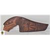 Image 1 : WEST COAST NATIVE WOOD EAGLE CARVING SIGNED