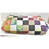 Image 1 : HANDMADE PATCHWORK QUILT FULL SIZE-ESTATE