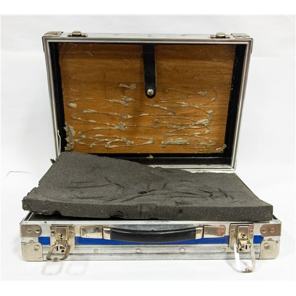 METAL CASE WITH FOAM INSERTS