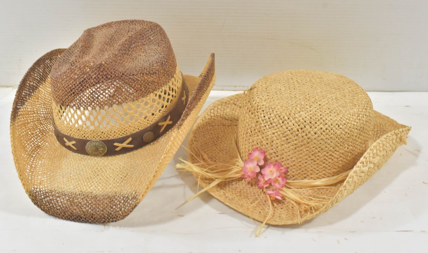 SOMHER COWBOY HAT SIZE MED & BOLO RIM