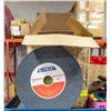 Image 1 : CASE OF 10" X 1.5" X 1.25" GRINDING WHEELS