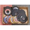 Image 1 : FLAT OF ASSORTED GRINDING/SANDING WHEELS