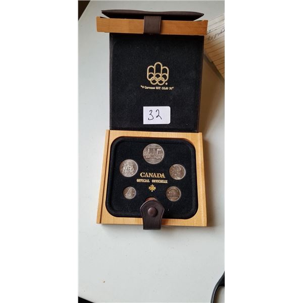 1982 Canada 6 coin set in wooden box