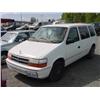 Image 1 : 93 DODGE CARAVAN EXMT.                                                