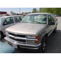 *98 CHEVROLET 1500 SILVERADO EXT CAB 4X4 P/U 118,661 ACTUAL           