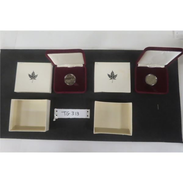 (2) 1982 Canada $1.00 1867-1982 Coin in Presentation Box 