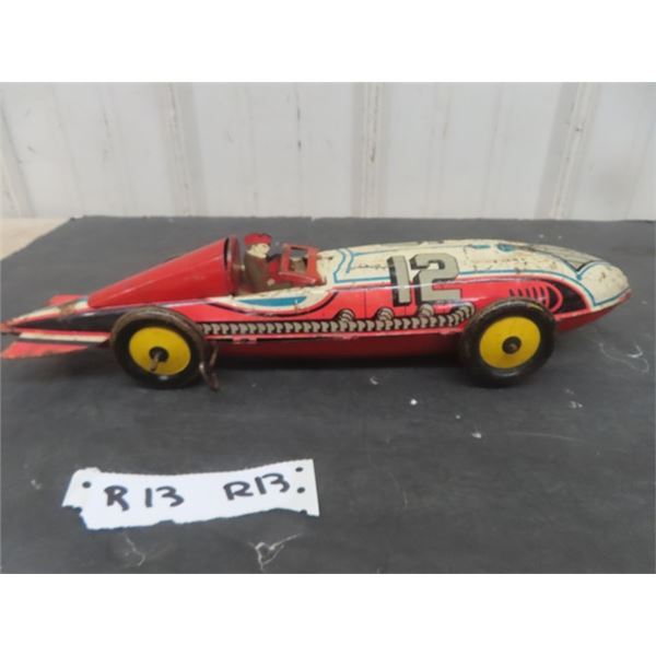 Marx Streamlined Tin Windup Racecar with Driver 3.5" x 5" x 16" 