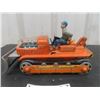 Image 1 : T.N. Tin Made in Japan Battery Handy Hank Bulldozer with Driver 6" x 6.5" x 11.5" 