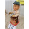 Image 6 : Charley Weaver Battery Powered Bartender in Original Box - Rosko Toys 12" Tall 