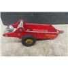 Image 5 : Massey Harris 44 Tractor, Spreader, Sickle Mower, Disc, Harrow- Lincoln Toys 