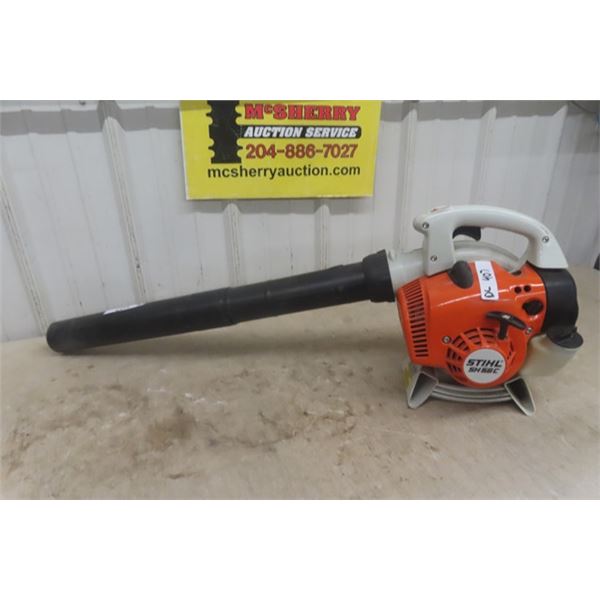 Stihl 5H 56 C Gas Leaf Blower - Working