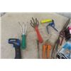Image 3 : Light Bulbs, Padlocks, Garden Tools