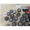 Image 4 : Hockey Pucks: NHL, Blackhawks Lamp, Zamboni 