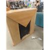 Image 4 : Oak Mantle Electric Fireplace 12"×40"×40" - Works