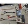 Image 1 : 5 Hand Yard Tools : Shovel, Scraper, Broom