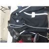 Image 2 : WPG Jets Track Jacket Sz XL , Sz 7 Guess Shoes, plus more