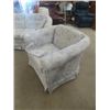 Image 7 : Couch + Matching Living Room Chair - Upholstered + Clean