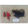 Image 1 : 2 Small Vices, Both are Bench Mount 