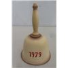 Image 7 : Hummel Goebel Porcelain Bell, Collectors Club Disk, Wall Mount Music Box