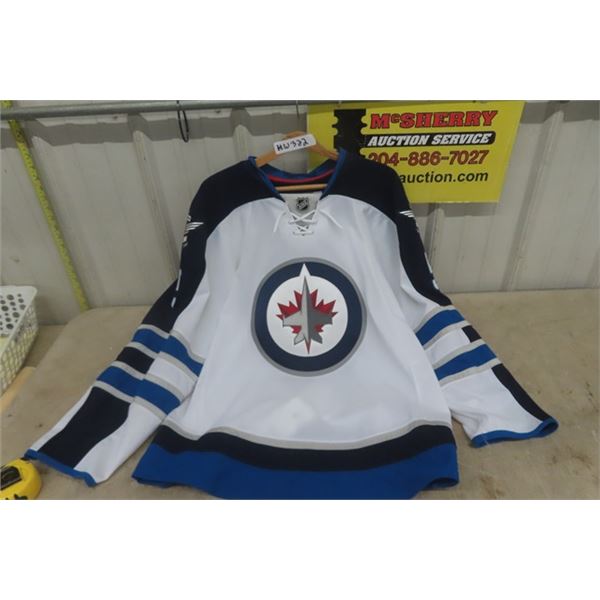 Winnipeg Jets Stuart Authentic Replica with Fight Strap Signed in Person Size 52 