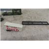 Image 4 : Vintage HO Scale Train Pieces, US Army Engine, Rail Cars, plus more 