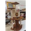 Image 1 : Cat Play Tower - Hoursnof Fun for Fluffy- Approximately 48" Tall