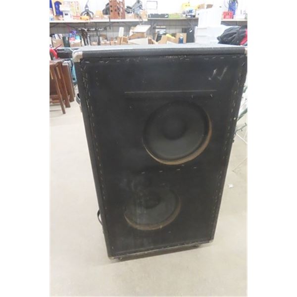 Traynor Four Ten Speaker Cabinet on Castors - Untested