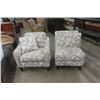 Image 1 : 2 Living Room Chairs in Nice Condition