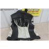 Image 8 : 2 Vests- 1 Leather, 1 Levis Leather + Denim ( approximate size 42 comparing with lot 603) 