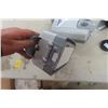 Image 3 : 4 Hand Soap Dispensers & 2 CCD Cameras