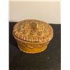 Image 2 : BIRCHBARK FIRST NATIONS CREE BASKET W/LID, APPROX. 4"X6.5"