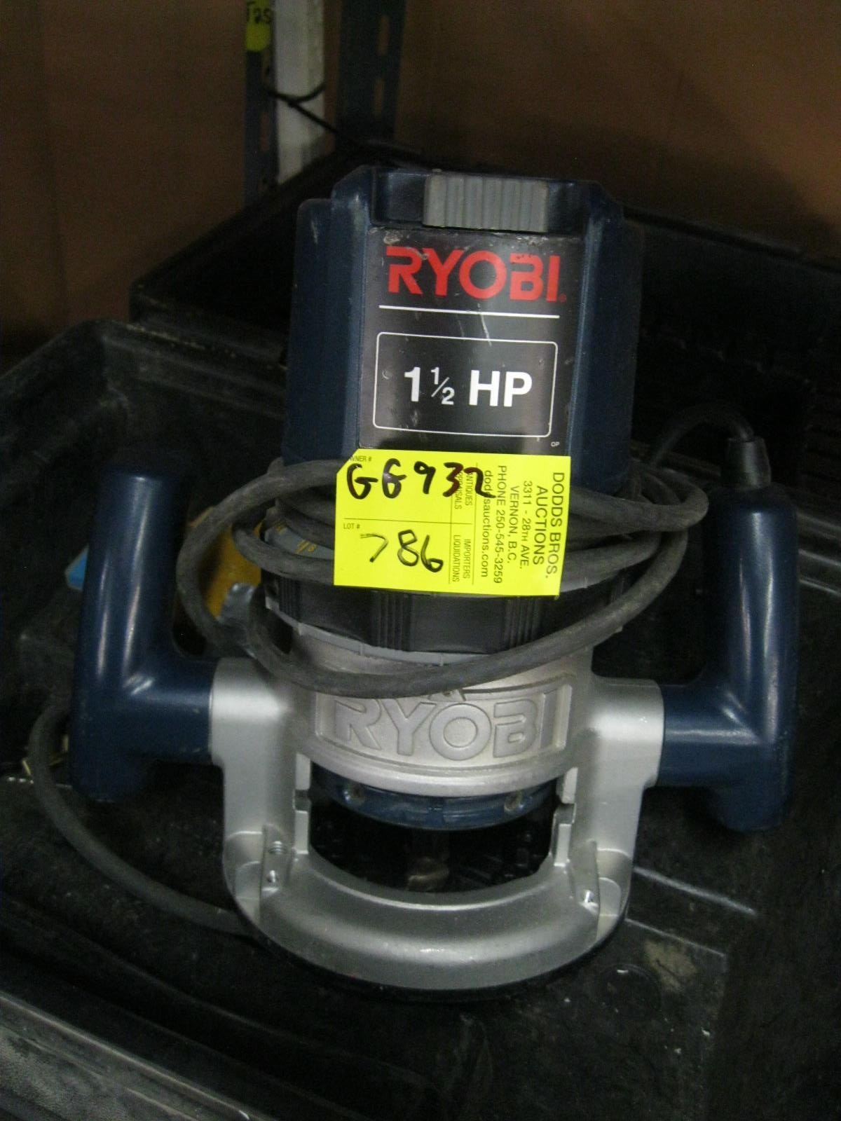 RYOBI 1 1/2HP ROUTER
