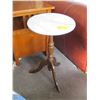 Image 1 : MARBLE TOP ROUND TABLE