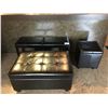 Image 1 : GROUP OF 3 CHOCOLATE BROWN LEATHER BENCHES/FOOTSTOOLS