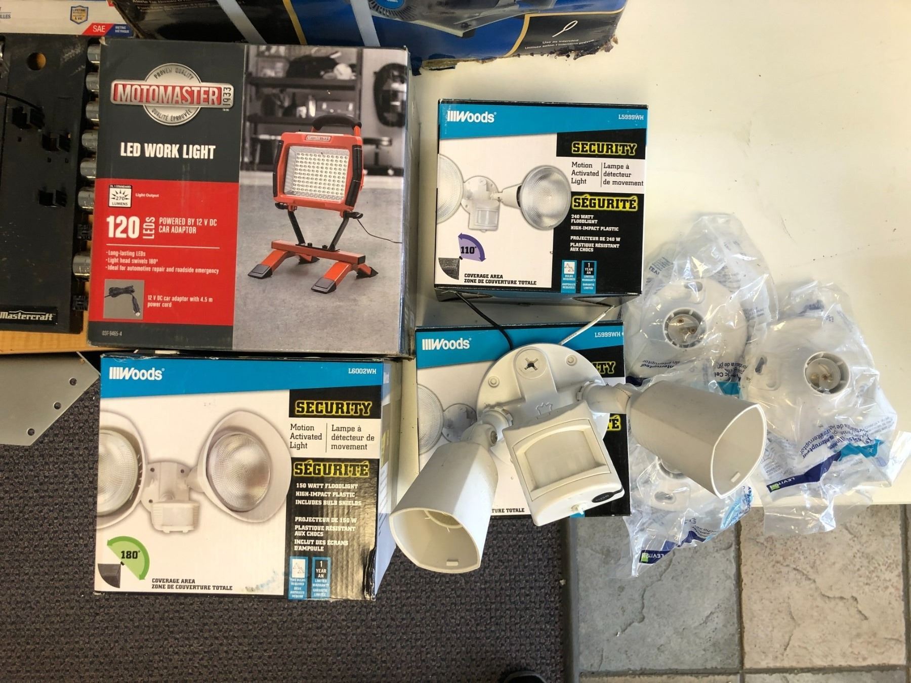 Group of assorted lights - Includes Led work Lights / Flood Lights etc