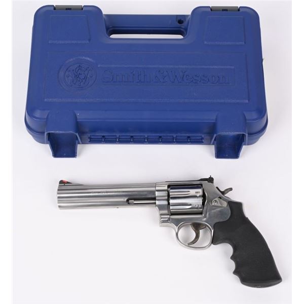 SMITH & WESSON MODEL 686-6 DA REVOLVER WITH CASE