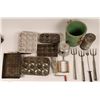 Image 1 : Cook Utensils & Vintage Ice Cream Maker [121596]