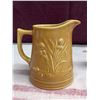 Image 4 : SET OF RED WING IRIS PITCHERS - ONE RARE LARGE BROWN AND ONE SMALL COMMEMORATIVE