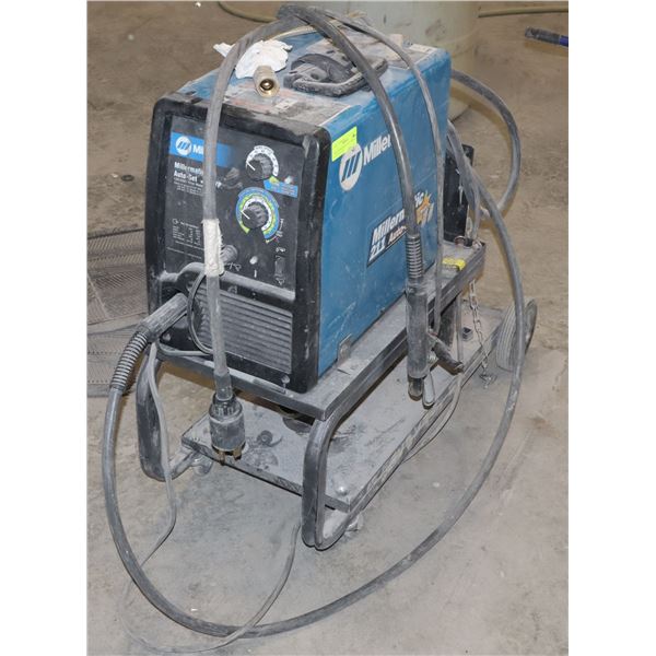 MILLER MILERMATIC 211 AUCTO SET WITH CART