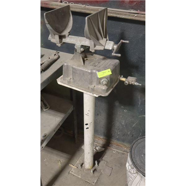 DEDOSES CYCLONE PAINT SHAKER MODEL M-232