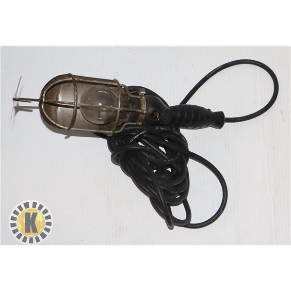 TROUBLE LIGHT (NEEDS NEW BULB)