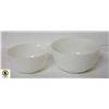 Image 1 : 2 VINTAGE MILK WHITE FIRE KING MIXING BOWLS