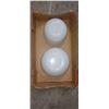 Image 2 : 2 VINTAGE MILK WHITE FIRE KING MIXING BOWLS