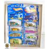 Image 1 : 8 BRAND NEW HOT WHEELS CARS