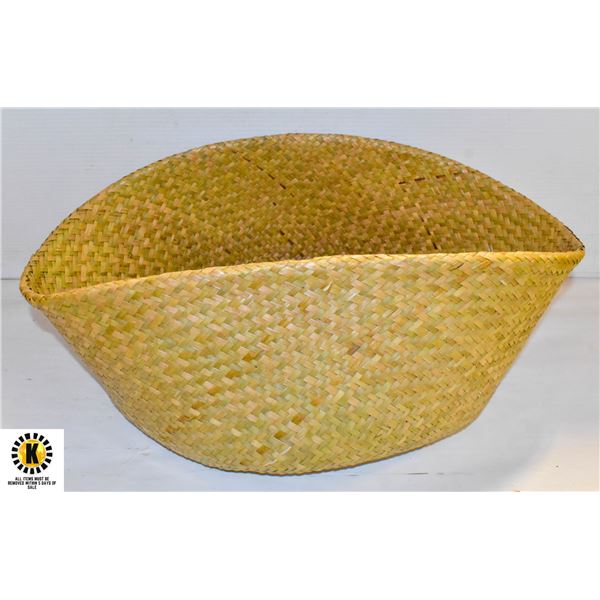NEW ROUND WOVEN RATTAN STYLE BASKET WITH HANDLES