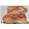 Image 1 : VINTAGE HOT WHEELS TRACK FOLDABLE